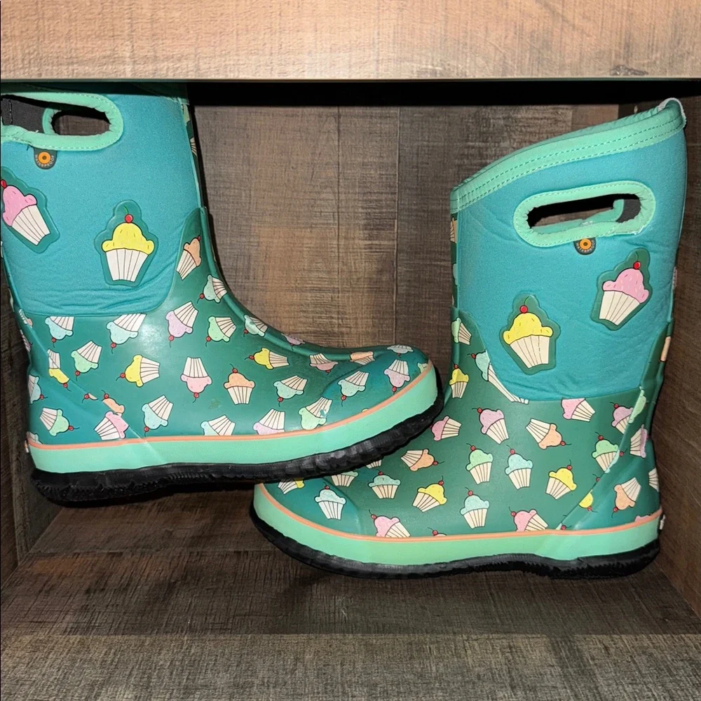 BOGS Cupcake  Boot- size 5
